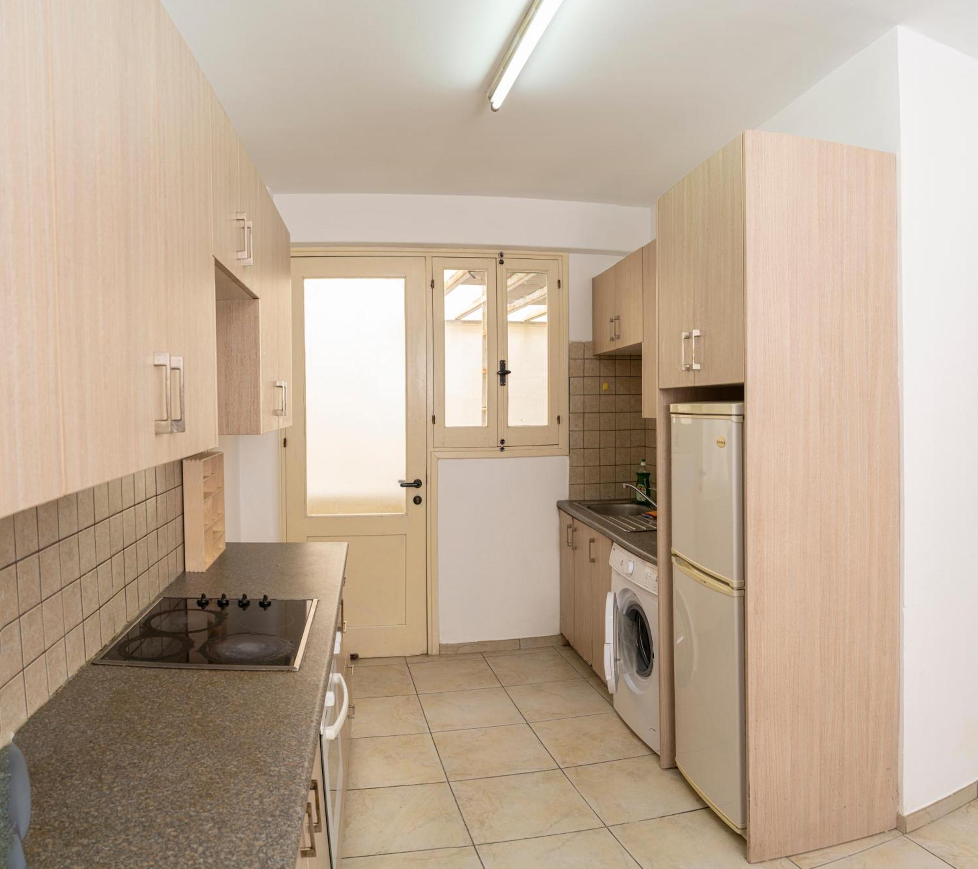 Private Room In Shared Flat ニコシア エクステリア 写真
