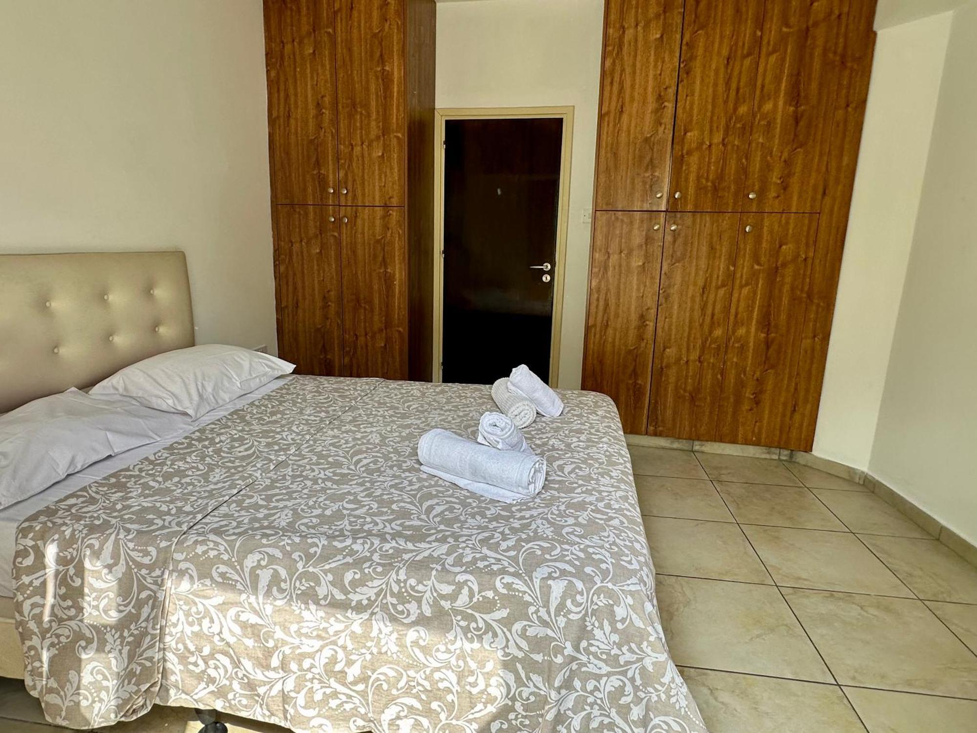 Private Room In Shared Flat ニコシア エクステリア 写真